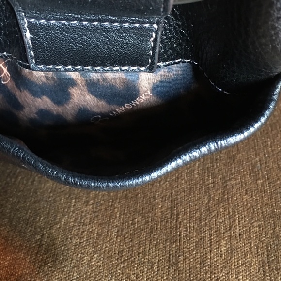 B.Makowsky Crossbody/Shoulder - Picture 3 of 8